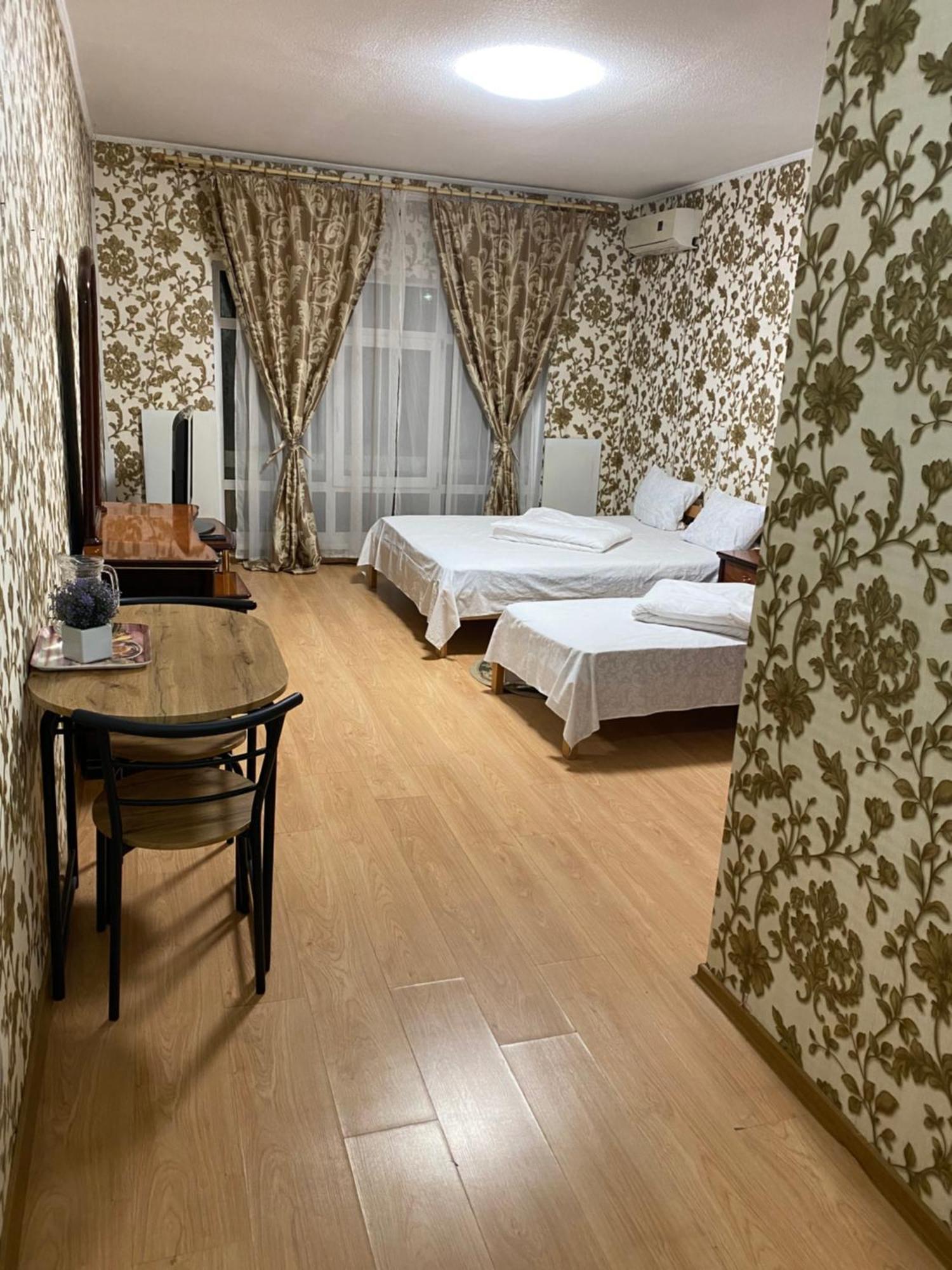 4 Seasons Hotell Boryspil Eksteriør bilde