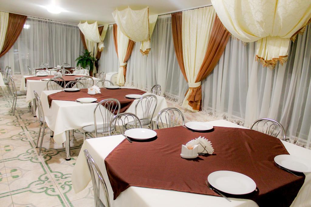 4 Seasons Hotell Boryspil Eksteriør bilde